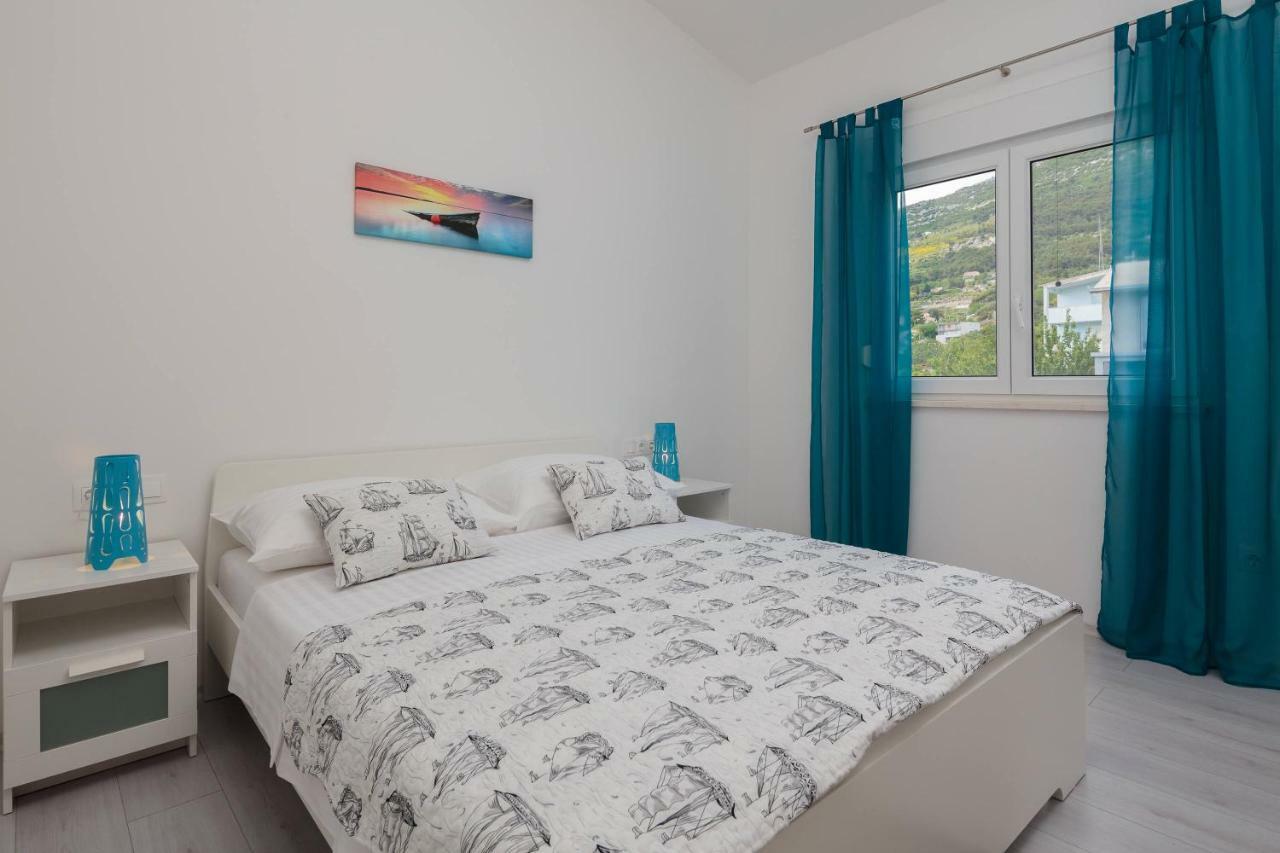 Apartmani Ujakovic Kaštela Екстериор снимка
